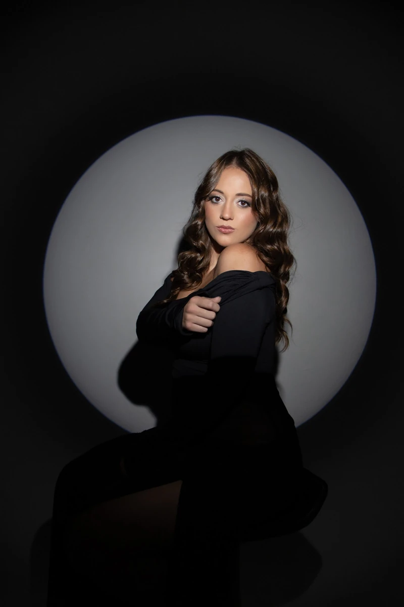 Portrait of singer-songwriter Ava Nat